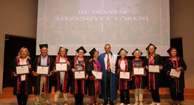 Tazelenme Üniversitesi'nden 110 öğrenci mezun oldu