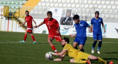 Türkiye, İşitme Engelliler Avrupa Futbol Şampiyonası'nda Fransa'ya 2-1 mağlup oldu