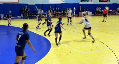 Yenimahalle Belediyespor, Konyaaltı Belediyespor'u yenerek finale yükseldi