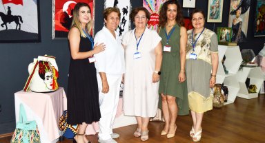 'Kadın Her Yerde' sergisi