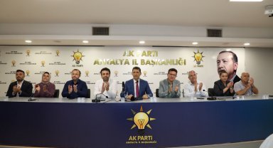 AK Parti Antalya İl Teşkilatı bayramlaştı