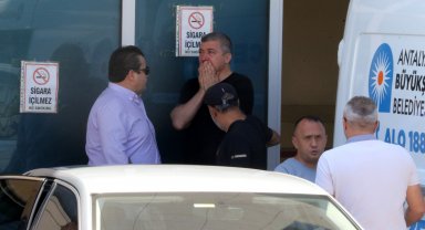 Gazeteci İsmail Küçükkaya'nın annesi, tatil için gittiği Antalya'da hayatını kaybetti