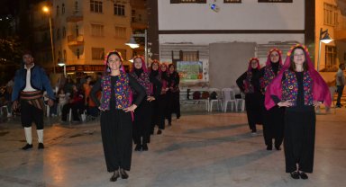 Korkuteli'de halk oyunları ve türkü gecesi