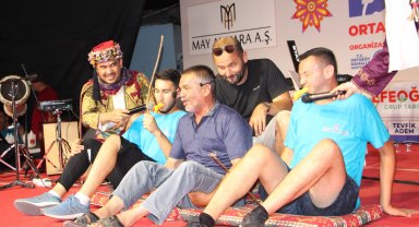 Kumluca'da renkli festival
