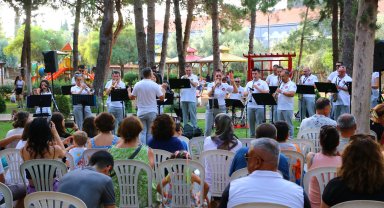 Müzik Kepez'in kalbi Dokuma'da attı