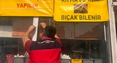 Nalburda 'kıyma çekilir' afişi