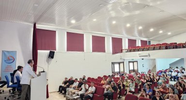 Rektör Güner rehberliğin önemini anlattı