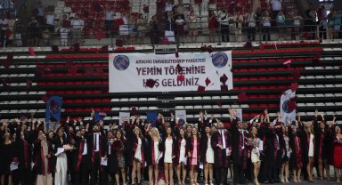 293 genç hekim yemin etti