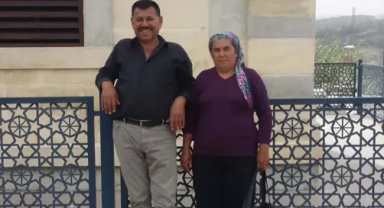 Devrilen traktörün sürücüsü ve eşi öldü