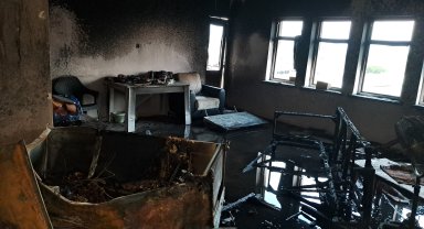Jiletle kendisine zarar verdi!