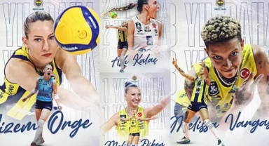 Fenerbahçe Kadın Voleybol Takımı'nda 4 oyuncu yeni sözleşmeye imza attı