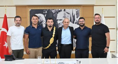 Kırkpınar Başpehlivanı Zeybek'ten, Başkan Kocagöz'e ziyaret