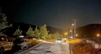 Otomobil ile motosiklet çarpıştı