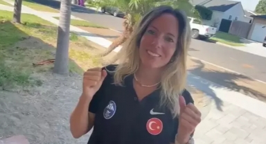 Türk sporcu Deniz, köpekbalıklarıyla dolu kanalı yüzerek geçti