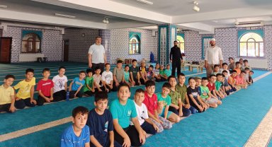 Yaz Kur'an kursları sürüyor