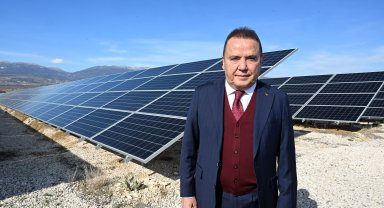 Antalya Büyükşehir, enerjisini güneşten alıyor