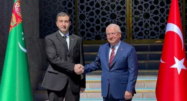 Bakan Güler, Türkmenistanlı mevkidaşı Gündogdiyev ile görüştü