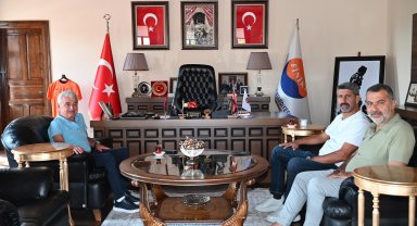 Finike'de gündem Batı Antalya ekonomisi