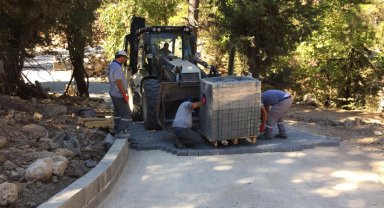 Kemer'de altyapı çalışmaları sürüyor
