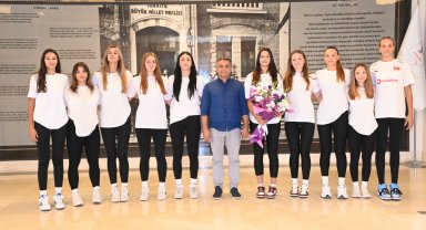 Manavgat Belediyespor Kadın Voleybol Takımı yeni sezona hazır