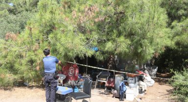 Ormanlık alana yaptığı barakada ölü bulundu