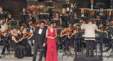 Aspendos'ta gala gecesi