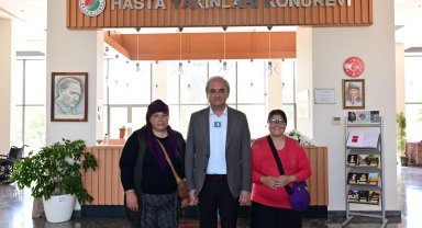 Başkan Kocagöz, sokakta kalan anne- kıza sahip çıktı