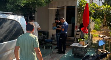 Evinde ölü bulundu