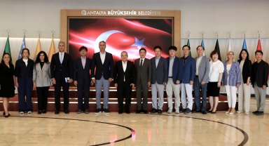 Güney Kore heyetinden Büyükşehir Belediyesi'ne ziyaret