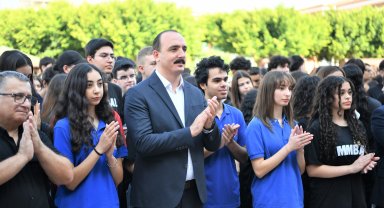 İlk ders zilini Başkan Kotan çaldı