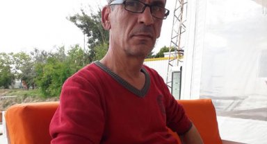 Motosiklet ve otomobilin çarptığı yaya öldü