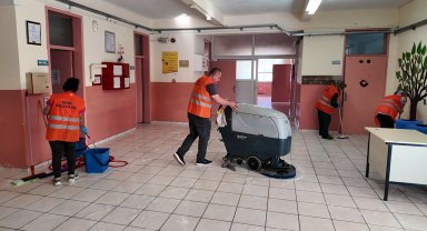 Serik Belediyesi'nden okullarda temizlik
