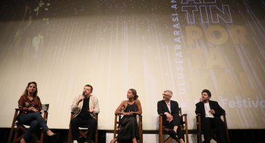 'Sevgili Katilim Berlin' filmi, Altın Portakal'da prömiyer yaptı