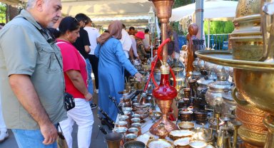 Binbir çeşit antika bu festivalde