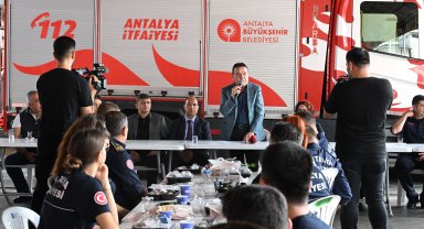 Böcek: Türkiye'nin en donanımlı itfaiye teşkilatıyız