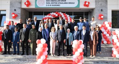 Finike'de 2 okul törenle açıldı