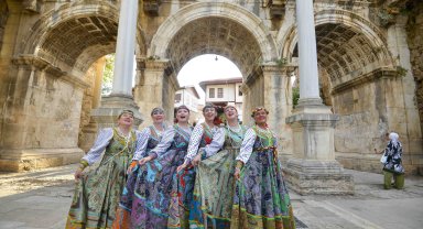 Kaleiçi'nde sokaklar, meydanlar sanatla buluşacak