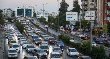 Kangren olan Antalya trafiğine 'boyalı şerit' modeli