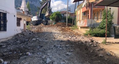 Kemer'de altyapı çalışmaları sürüyor