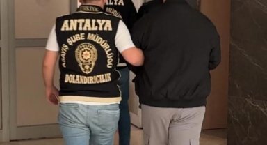Kendilerini polis olarak tanıtan 2 dolandırıcı tutuklandı
