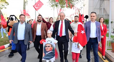 Kepezli miniklerin Cumhuriyet coşkusu