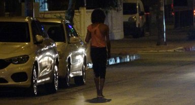 Madde bağımlısı, trafiği tehlikeye attı