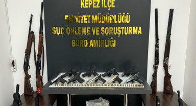 Polisten 'Şafak07 Güven' operasyonu; 16 gözaltı
