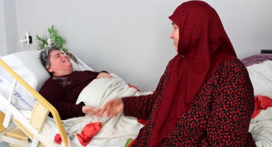45 yıldır yatağa bağımlı yaşıyor; hayali sahile gitmek