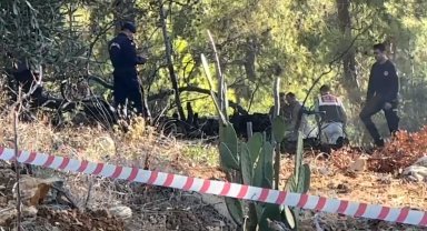 Antalya'da ormana düşen hava aracı yangına neden oldu - Yeniden