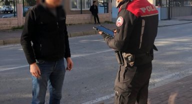 Aranan 33 kişi yakalanarak tutuklandı