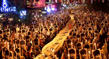 Ata'ya saygı yürüyüşü