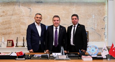 Başkan Böcek'ten Manavgat'a ziyaret