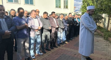 Filistin'de hayatını kaybedenler için gıyabi cenaze namazı
