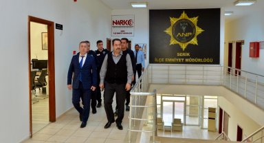 İl Emniyet Müdürü Arslan, Serik'te denetim yaptı